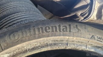 PRODÁM 2 LETNÍ PNEU CONTINENTAL 275/35/20, CENA JE ZA 2 PNEU - 3