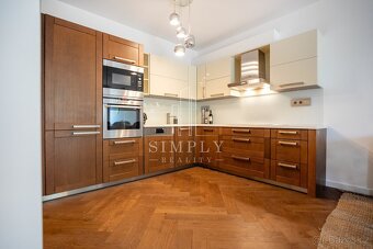 Prodej bytu 4+kk 105m2, terasa 38 m2, zahrada 70 m2, Maleši - 3