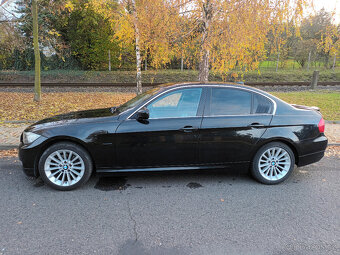 BMW 3 ŘADA E90 320I - 3