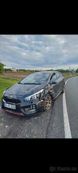 Kia Ceed GT 2013 – 130 000 km – po nehodě, na opravu nebo na - 3