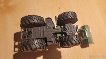 1/50 SIKU Traktor FENDT 936 s čelním nakladačem - 3