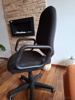 Kancelářská otočná zidle - 3