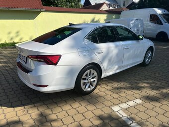 PRONÁJEM VOZIDLA ŠKODA OCTAVIA IV, STYLE, 2.0 TDi, R.V.2021, - 3