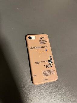 iPhone SE 2020 - 3