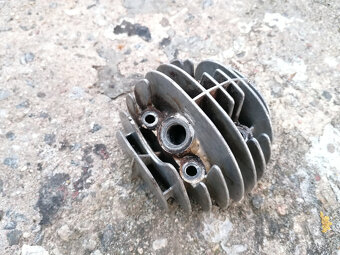 Hlava válce Jawa 50/550, 555, pařez - 3