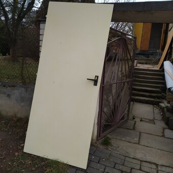 Dveře staré panelákový typ prosklené i plné - 3