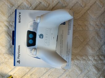 Astro bot ovladač (1. Vídání) - 3