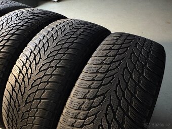Zimní pneu Nokian 235/55R20 - 3