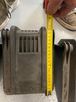 Ochranné rohy - černé - 3