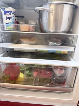 Retro lednice Gorenje červená - 3