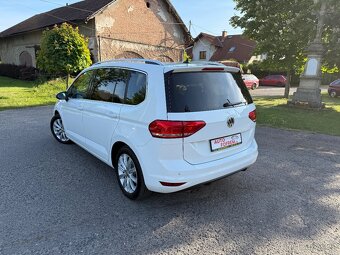 Touran 2.0 tdi 110 kw highline navi led pano kamera - 3