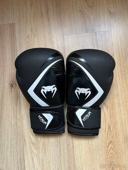 Boxerské rukavice VENUM - 3