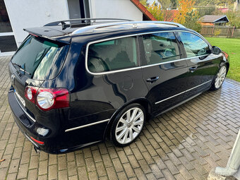 Volkswagen Passat R36 3.6 V6 220kW - 3