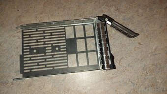 rámeček na HDD pro server - 3