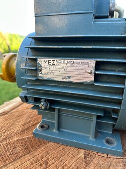 MEZ MOHELNICE - 3