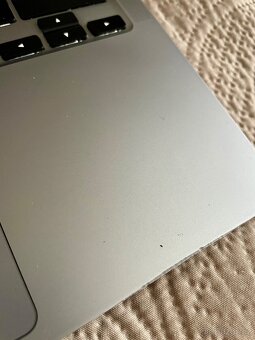 MacBook Air M1 2020, 8GB RAM, 256 GB paměť, space grey - 3