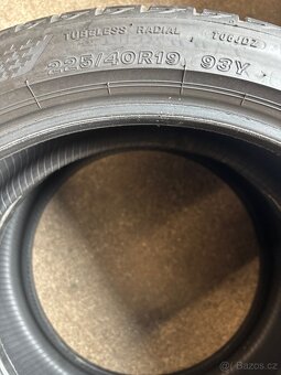 225/40 R19 Bridgestone, letní pneumatiky - 2 ks - 3