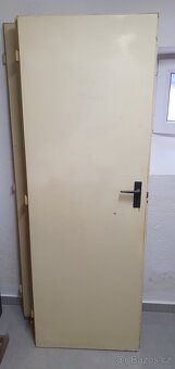 REZERVACE Masivní dřevěné dveře 1x 80P, 2x 65P za odvoz - 3