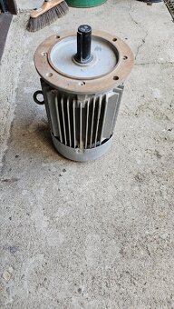Elektromotor MEZ 4 Kw 1720 otáček - 3