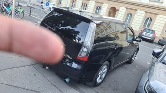 Mitsubishi grandis 2.4 automat - 3
