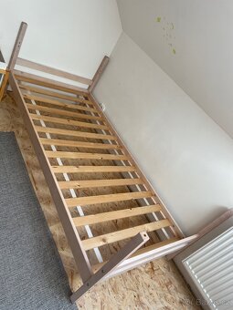 2 postele daruji - 3