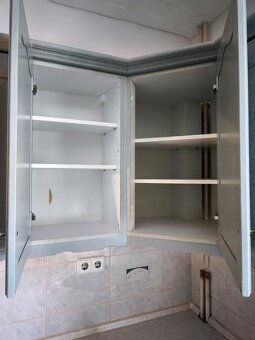 Elegantní kuchyňská linka z Německa  se spotřebiči - 3