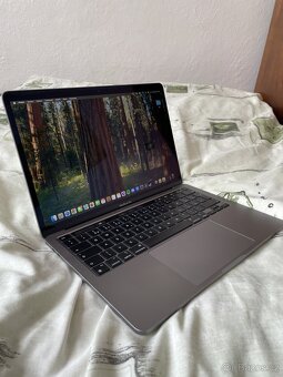 MacBook Pro 13" M2 (2022) – 8 GB RAM, 256 GB SSD, Touch Bar - 3