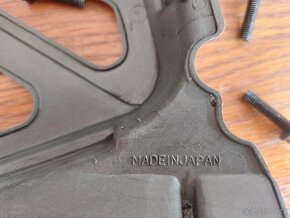 Kawasaki KLR650 kryt řetězu originál - 3