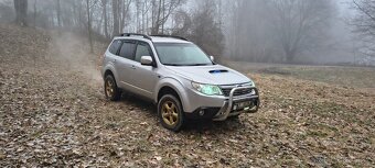 Subaru Forester SH 2.5t 169kw benzin - 3