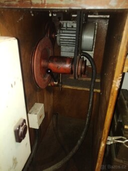 Prodám soustruh MN-80 A - 3