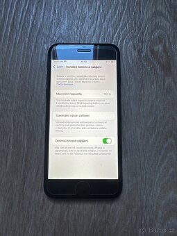 Apple iPhone SE 2022 128GB - 3