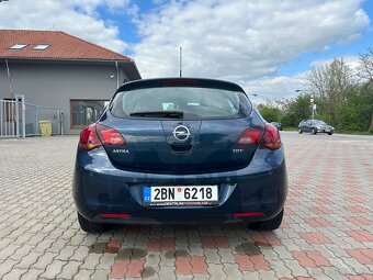 Opel Astra J 1.7 CDTI, 81 kW, nafta - 3