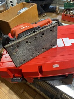 Vibrační bruska HILTI - 3