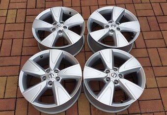 ALU kola VOLVO 5x108 R17 zánovní, TOP stav - 3