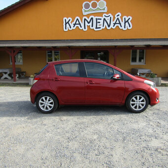 Toyota Yaris, 1,0i 51kw, BENZÍN, 2012, STK 4/2027 - 3