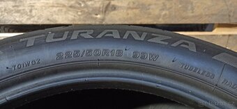 Bridgestone 225/50 R18 99W - 3