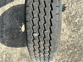 Pneu 8.25. R15 - 3