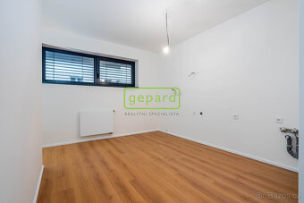 Prodej bytu 2+kk/B, 40 m2 + 4 m2, Praha 8-Kobylisy - 3