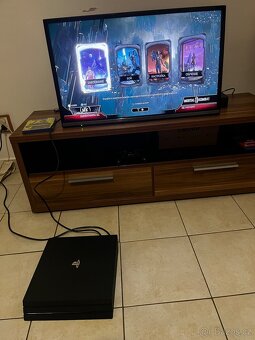 PlayStation 4 Pro – velmi dobrý stav – Teplice - 3