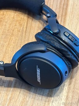 Bezdrátová sluchátka Bose SoundLink On-Ear BT - 3