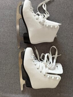 Dívčí brusle - 3