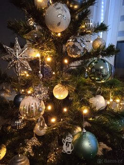 Umělý vánoční stromek - 3