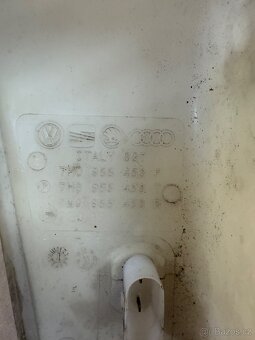 Vw T5 facelift nádobka ostřikovačů - 3