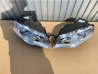 VW Passat B6 přední světla H7+H7. - 3