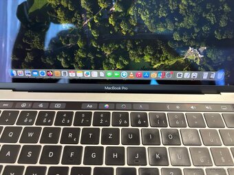 MacBook Pro 13" (2018) TouchBar i5/16GB/250GB - top stav - 3