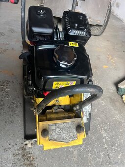 Vibrační deska Bomag - 3