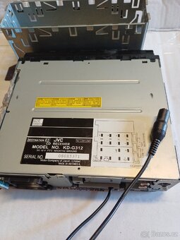 Autorádio JVC - 3