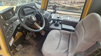 Challenger Spra Coupe 4650 - 3