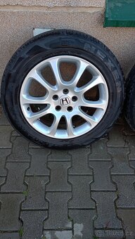 Honda CR-V - Originání 18" alu kola - letní pneu - 3
