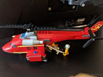 LEGO City 60281 Hasičský záchranný vrtulník - 3